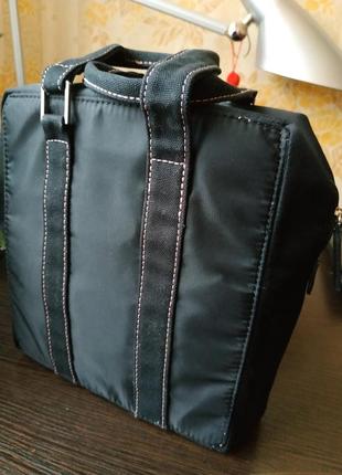 Маленькая сумочка-косметичка