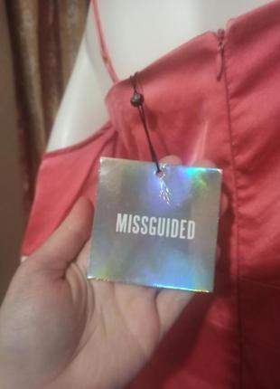 Нове коралове коротке ошатне плаття з відкрученими плечима missguided7 фото