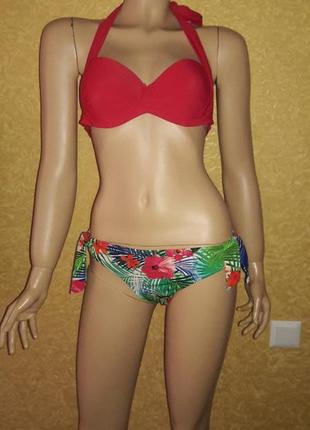 Яскравий Купальник розмір 10 або с-м