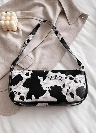 Сумочка багет корівка