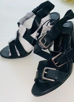 Акція!!!!!класичні босоніжки з стійким каблучком. //розмір: 36