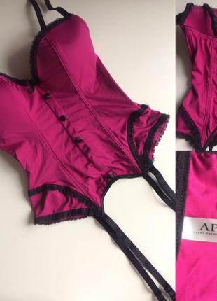 Брендовое нижние белье  avant premiere. корсет.