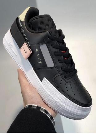 Зручні стильні кросівки nike air force