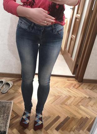 Джинсы tommy hilfiger (hilfiger denim)