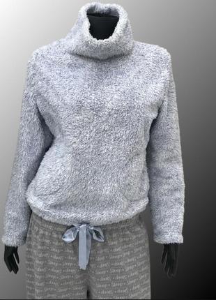 Кофта тёплая- пушистик  с хомутом
