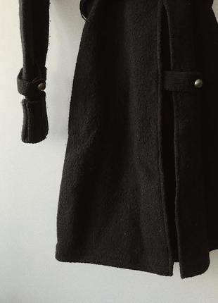 Черное пальто zara под пояс (83% шерсть)4 фото