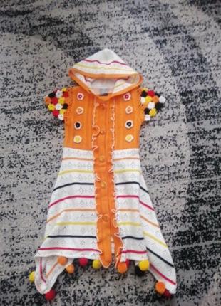 Красивый, яскравий желет-туніка