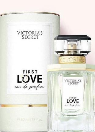 Первая любовь - это уникальное сочетание невинности и чувственности, которое нельзя забывать, теперь она отбита в аромате от victoria’s secret 🤍