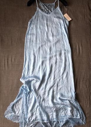 Сукня в білизняному стилі. ніжно блакитна .s-m