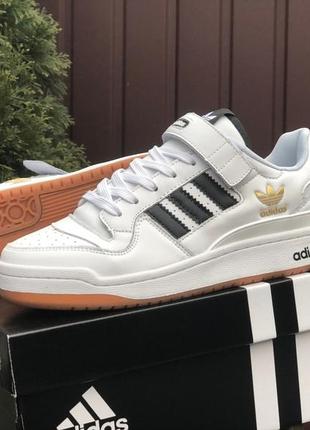 Спортивні кросівки для бігу і заняття спортом adidas forum low shoes white/ чоловічі кросівки спортивні для занять спортом3 фото