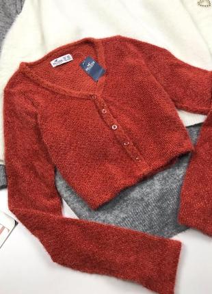 Милий пухнастий вкорочений кардиган