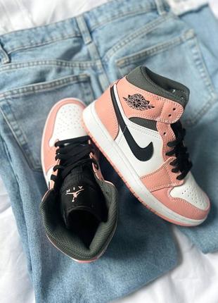 Женские высокие кожаные кроссовки nike air jordan 1 retro smoke high pink quartz#найк1 фото