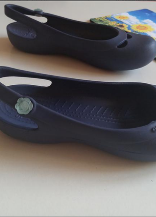 Кроксы / босоножки женские crocs