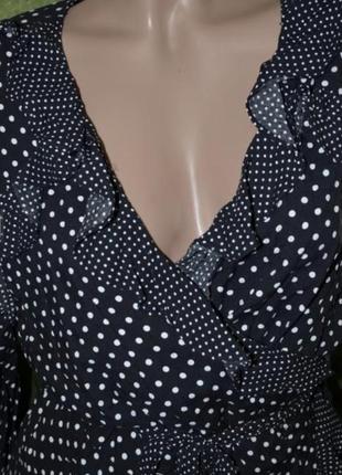 Романтичная блуза в горошек на запах тренд весны горох блуза с рюшеми и воланами7 фото