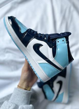 Кросівки чоловічі / жіночі сині з шкіри nike air jordan 1 retro high unc patent blue5 фото