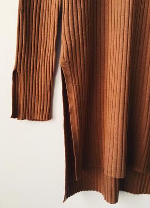 Горчичный удилиненный свитер в рубчик forever 21 длинный свитер с разрезами по бокам7 фото