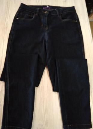 Стильные джинсы скинни высокая посадка,без дефектов