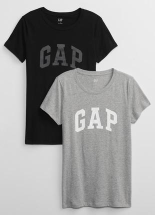Набор женских футболок gap