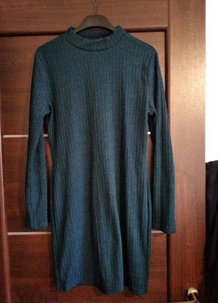 Сукня темно зеленого кольору в рубчик