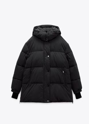 Зимова курточка zara