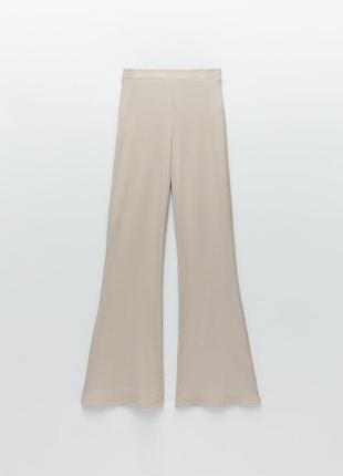 Брюки кльош у рубчик zara