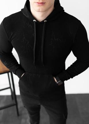 Черное однотонное мужское худи повседневное из трикотажа3 фото