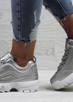 Женские кроссовки fila кожаные демисезонные кроссовки в стиле фила серебренные с белой подошвой3 фото