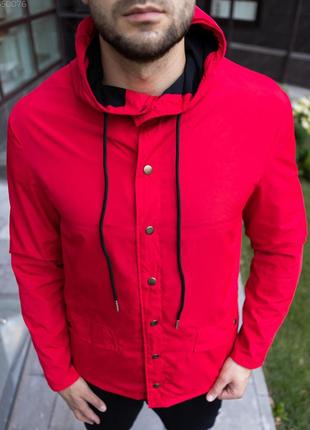 Куртка чоловіча river осіння з водовідштовхувальним плащової тканини з капюшоном яскраво червоного кольору