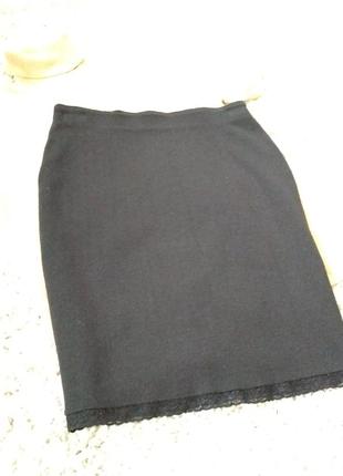 Актуальная вязаная юбка миди,черная, р. 36-402 фото