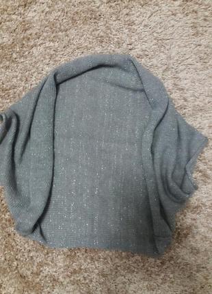 Болерушка сріблясто сіра.