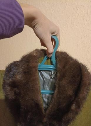 Пальто вовняне з натуральним коміром норки, плащі, піджак.