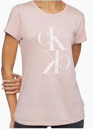 Футболка с  логотипом  размер s calvin klein camo mirror monogram logo t-shirt  оригинал