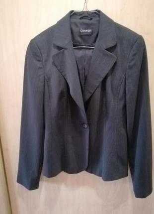 Пиджак на одну пуговицу. супер смотрится