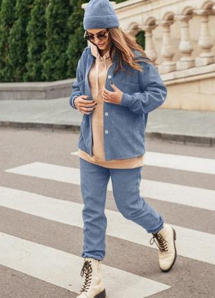 Повседневный синий костюм из микровельвета