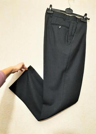 Італійські чоловічі брюки штани костюмні чорно-сіра смужка centro hamllton