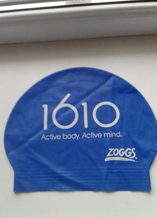 Брендова синя шапочка для плавання zoggs