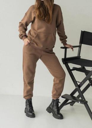 Костюм женский