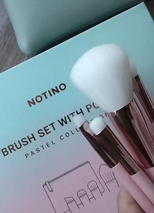 Ексклюзивний подарунковий набір косметичних пензликів pastel collection notino
