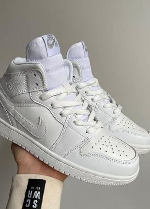 Женские высокие кожаные кроссовки nike air jordan retro 1 white#найк