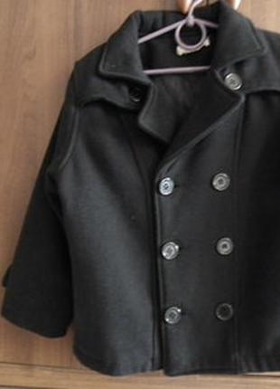 Классическое черное пальто на мальчика 3-4, 5 года2 фото