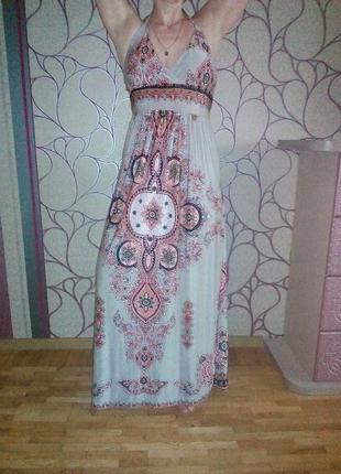 Платье — сарафан с орнаментом