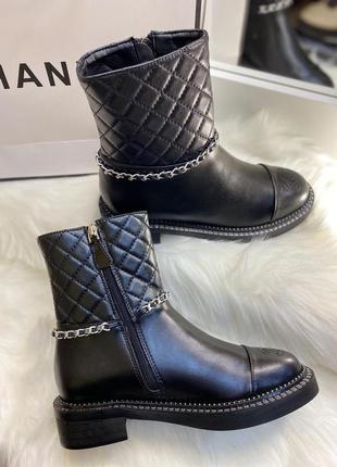 Жіночі чоботи у стилі chanel boots black, чоботи у стилі шанель зі стьобаним верхом у чорному кольорі, 36 розмір3 фото