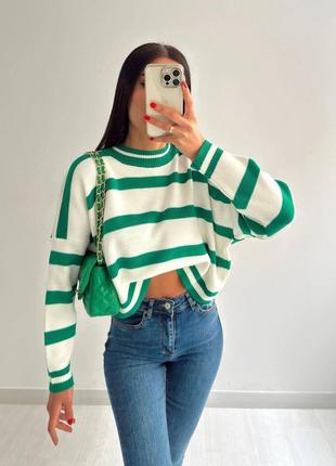 Женский укороченный свитер оверсайз в полоску