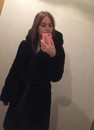 Шуба з мутону і вставками норки