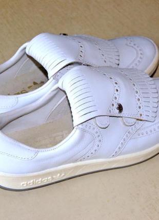 Adidas – білі шкіряні кросівки, оригінал, розмір 43 (устілка 27,6 см)5 фото