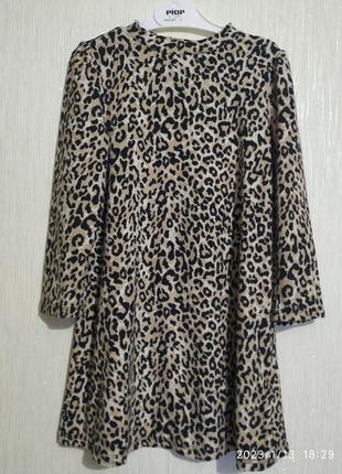 Фирменное платье на девочку на 6 лет