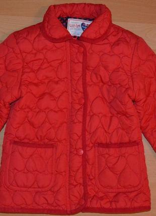 Весняна куртка в сердечка