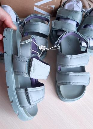 Крутезні санлалі босоніжки