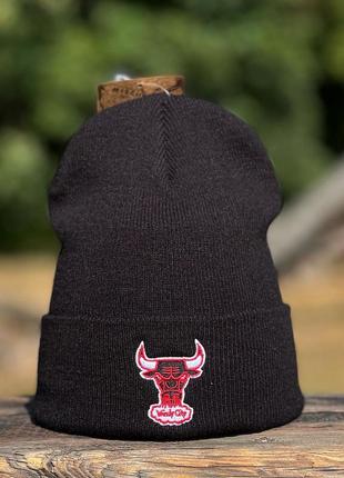 Оригінальна зимова чорна шапка  mitchell & ness nba chicago bulls