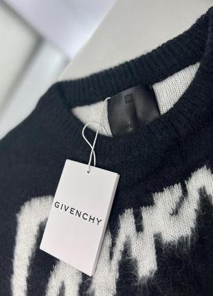 Жіночий светер від givenchy4 фото